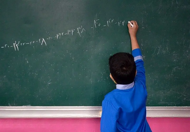 کودک شما از مدرسه رفتن می‌ترسد و گریه می‌کند؟ / این توصیه‌ها را بخوانید