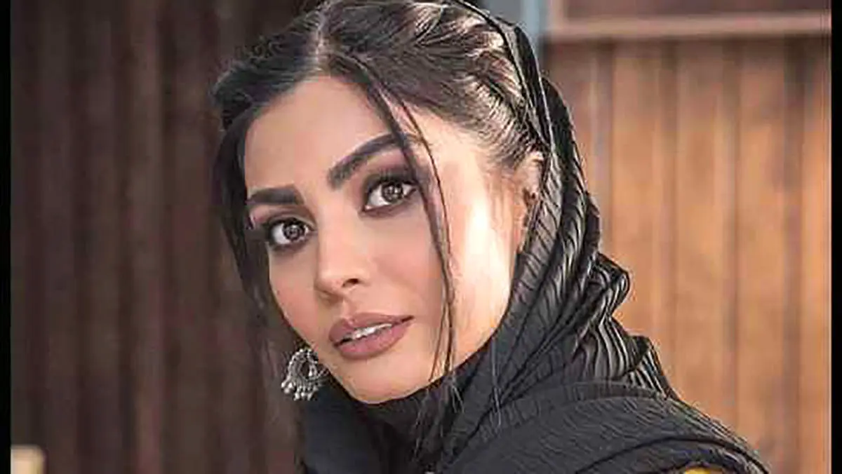 گریم متفاوت و خاص صحرا اسداللهی در سریال رویای ریحانه+ فیلم گریم متفاوت و خاص صحرا اسداللهی در سریال رویای ریحانه+ فیلم