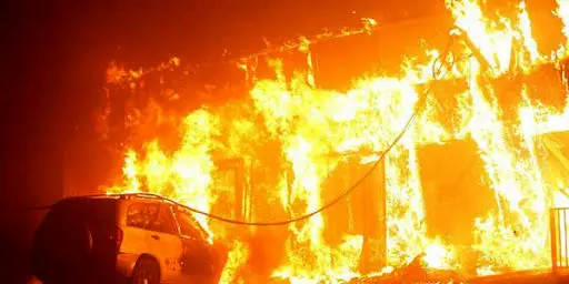 آتش‌سوزی هولناک اتوبوس واحد در تربت جام