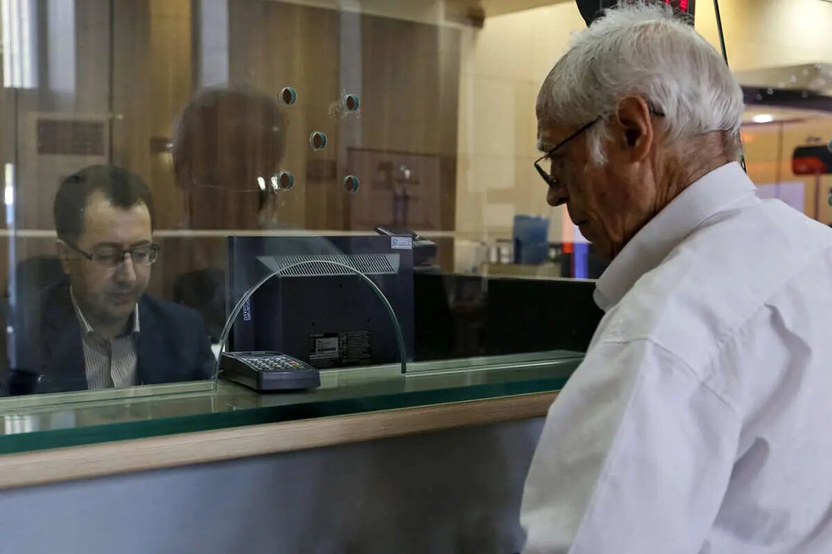 آغاز واریزی بزرگ دولت برای بازنشستگان/ این گروه از بازنشستگان حساب خود را چک کنند آغاز واریزی بزرگ دولت برای بازنشستگان/ این گروه از بازنشستگان حساب خود را چک کنند