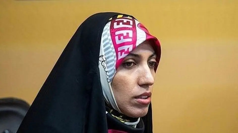 آمنه سادات ذبیح‌پور با انتشار یک عکس جنجال به پا کرد!