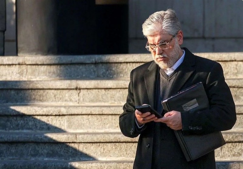 ابراز همدردی وزیرعلوم با خانواده دانشجوی متوفی حادثه دانشگاه تهران – تسنیم