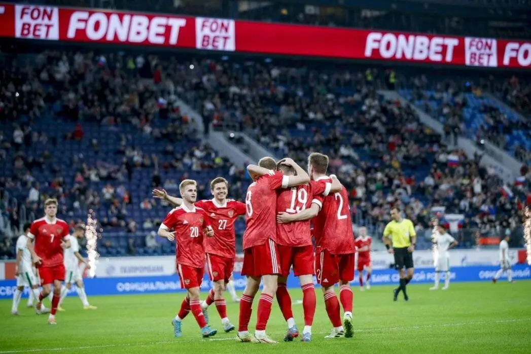 اشتباه در صحنه گل ایران؛ یک بازیکن روس زیر تیغ انتقاد