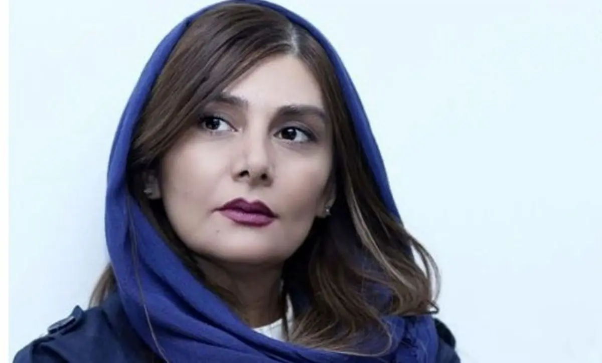 اولین حضور رسمی هنگامه قاضیانی در میان مردم اولین حضور رسمی هنگامه قاضیانی در میان مردم