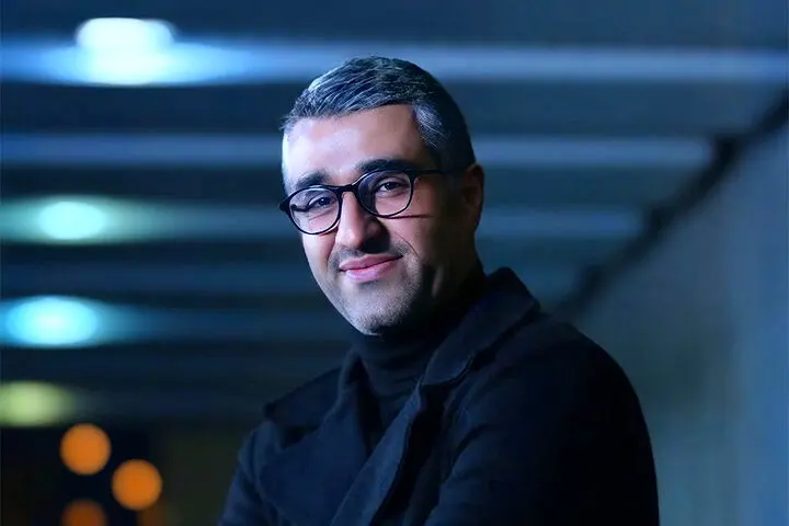 اگر پژمان جمشیدی به کشور برنگردد تکلیف پرونده اش چه خواهد شد ! اگر پژمان جمشیدی به کشور برنگردد تکلیف پرونده اش چه خواهد شد !