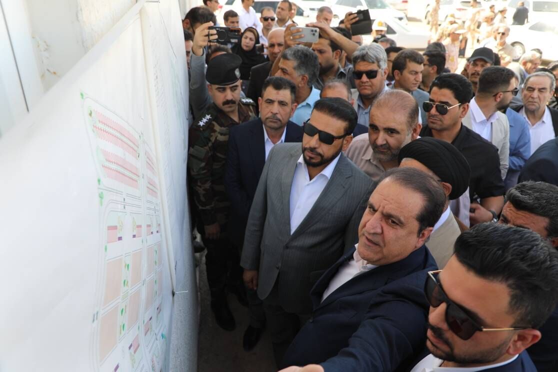 بازدید استانداران ایلام و میسان عراق از مرز چیلات بازدید استانداران ایلام و میسان عراق از مرز چیلات