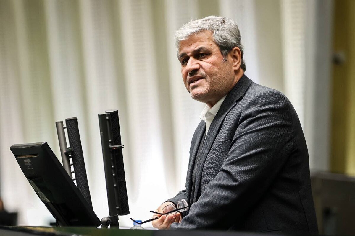 تاجگردون: احمدی‌نژاد ردیف‌های حذف بودجه را تیک می‌زد، پزشکیان هم اعلام کند/ بزرگترین اشتباه دولت این است که  اتفاقات را گردن یکدیگر می‌اندازند