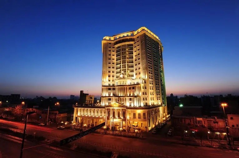 تب ساخت هتل 5 ستاره در ایران / ایجاد سالانه 100 هتل، کارشناسی‌شده نیست – تسنیم