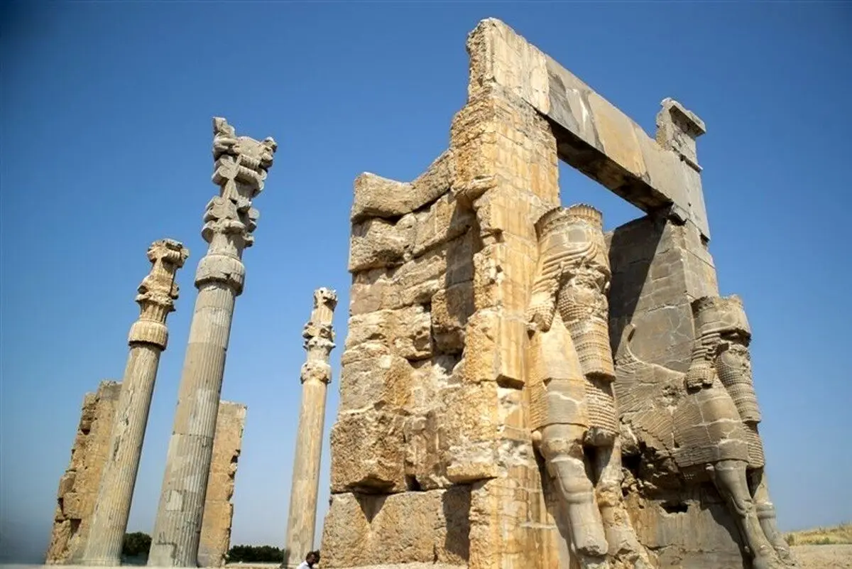 تخت جمشید در خطر؛ ۴۶۰ هکتار از حریم باستانی در آستانه نابودی؟