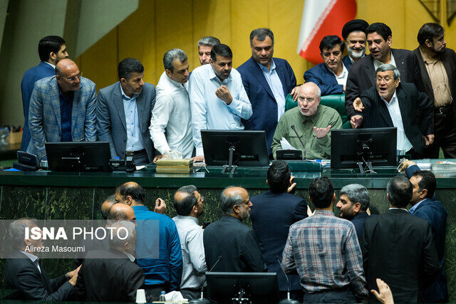 تذکر قالیباف به نمایندگان: هیچ ماموریتی مهم‌تر از حضور در جلسات علنی نیست