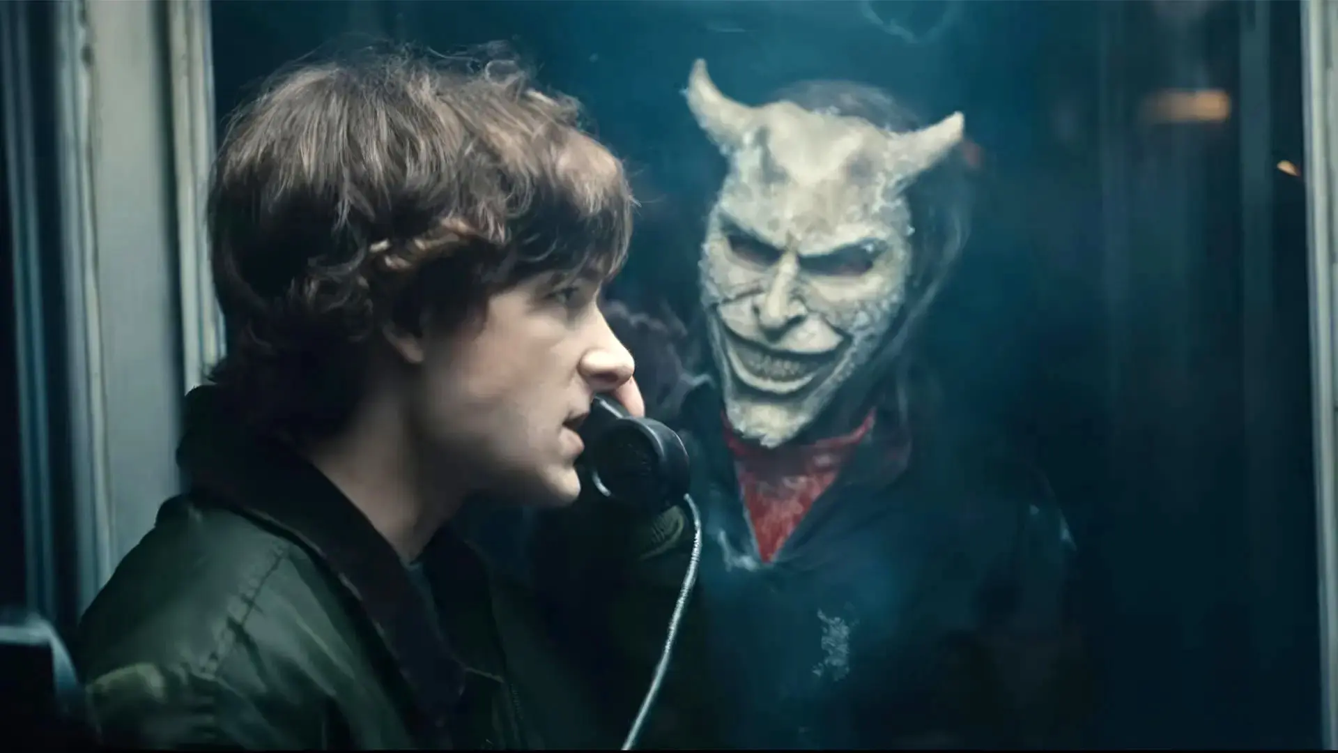 «تلفن سیاه ۲» با افتتاحیه ۱۰.۷ میلیون دلاری صدرنشین گیشه شد «تلفن سیاه ۲» با افتتاحیه ۱۰.۷ میلیون دلاری صدرنشین گیشه شد