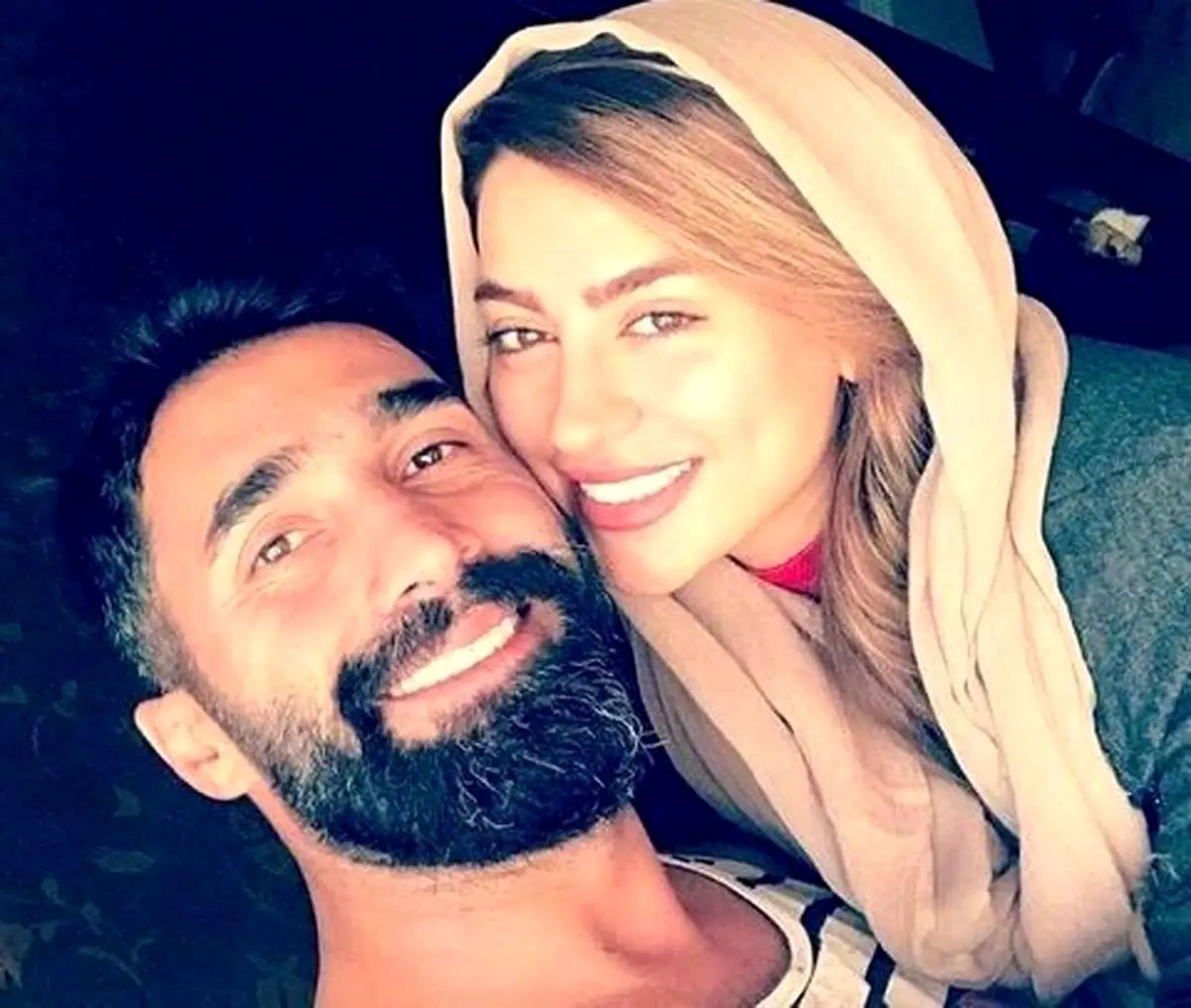 تیپ کژوال و هماهنگ سمانه پاکدل و هادی کاظمی در یک نمایش: استایلی که توجهها را جلب کرد! تیپ کژوال و هماهنگ سمانه پاکدل و هادی کاظمی در یک نمایش: استایلی که توجهها را جلب کرد!