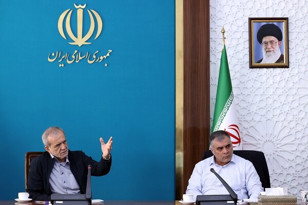 جلسه پیگیری طرح‌های افزایش تولید انرژی با حضور پزشکیان برگزار شد