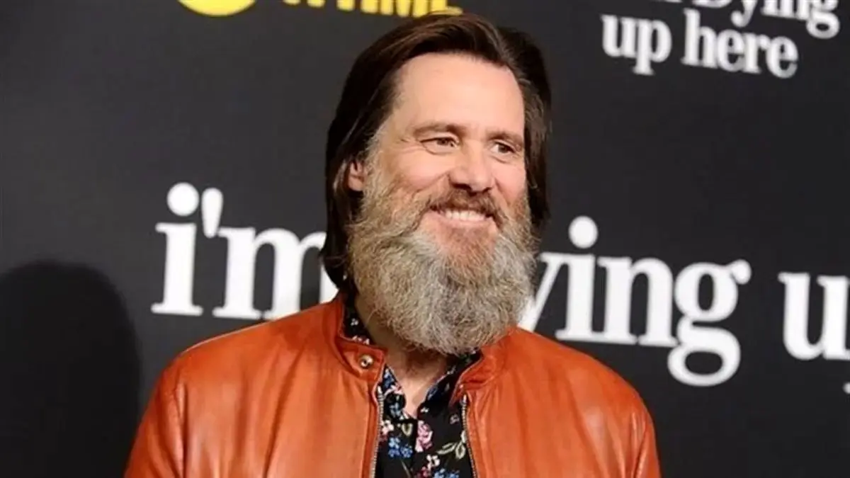 جیم کری با این ژست و حرکات عجیب، جو بایدن را مسخره کرد + فیلم