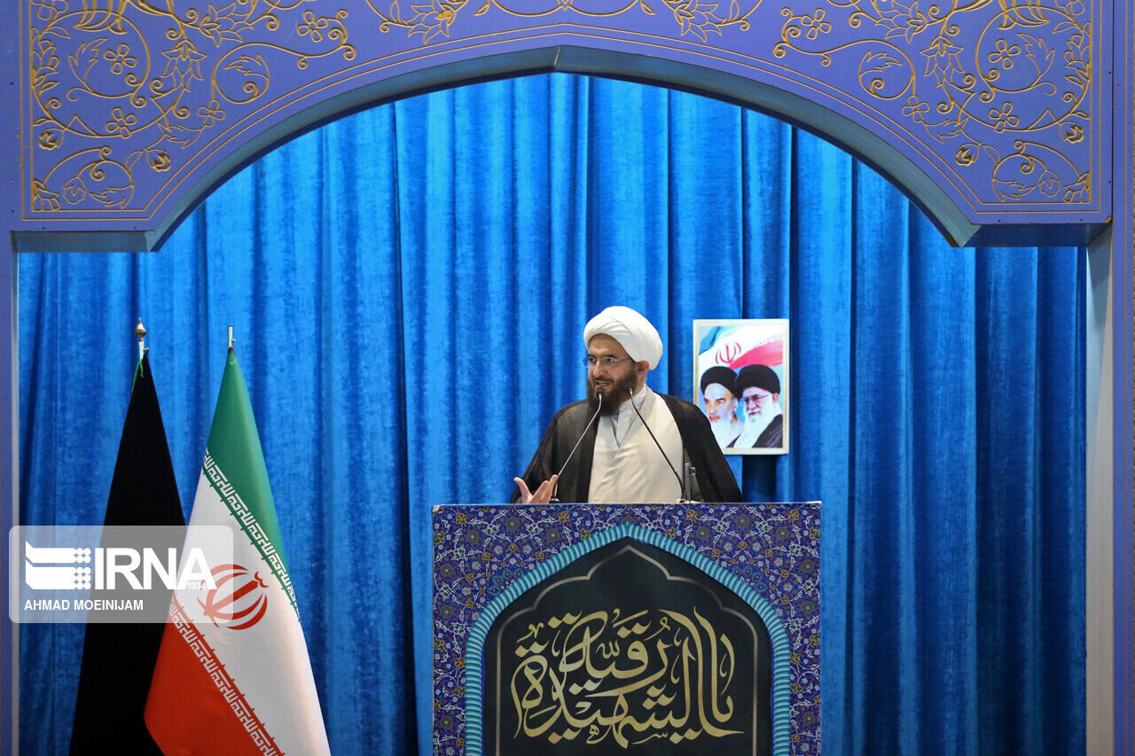 حاج علی‌اکبری: زیست عفیفانه حق همه بانوان و آقایان است/ در جاهلیت قدیم زنان زنده به گور می شدند اما در جاهلیت مدرن به اسم آزادی عریان می شوند