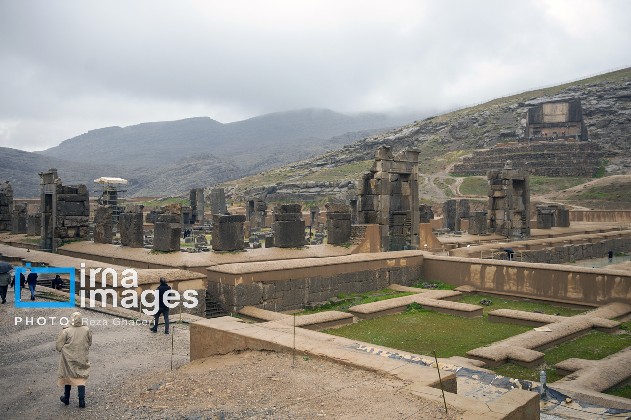 حتی یک متر از حریم ممنوعه «تخت جمشید» به محدوده طرح جامع شهر اضافه نشد