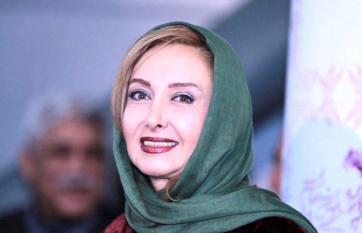 حرکت دست پرمعنای کتایون ریاحی در برخورد با سعید پورصمیمی+فیلم