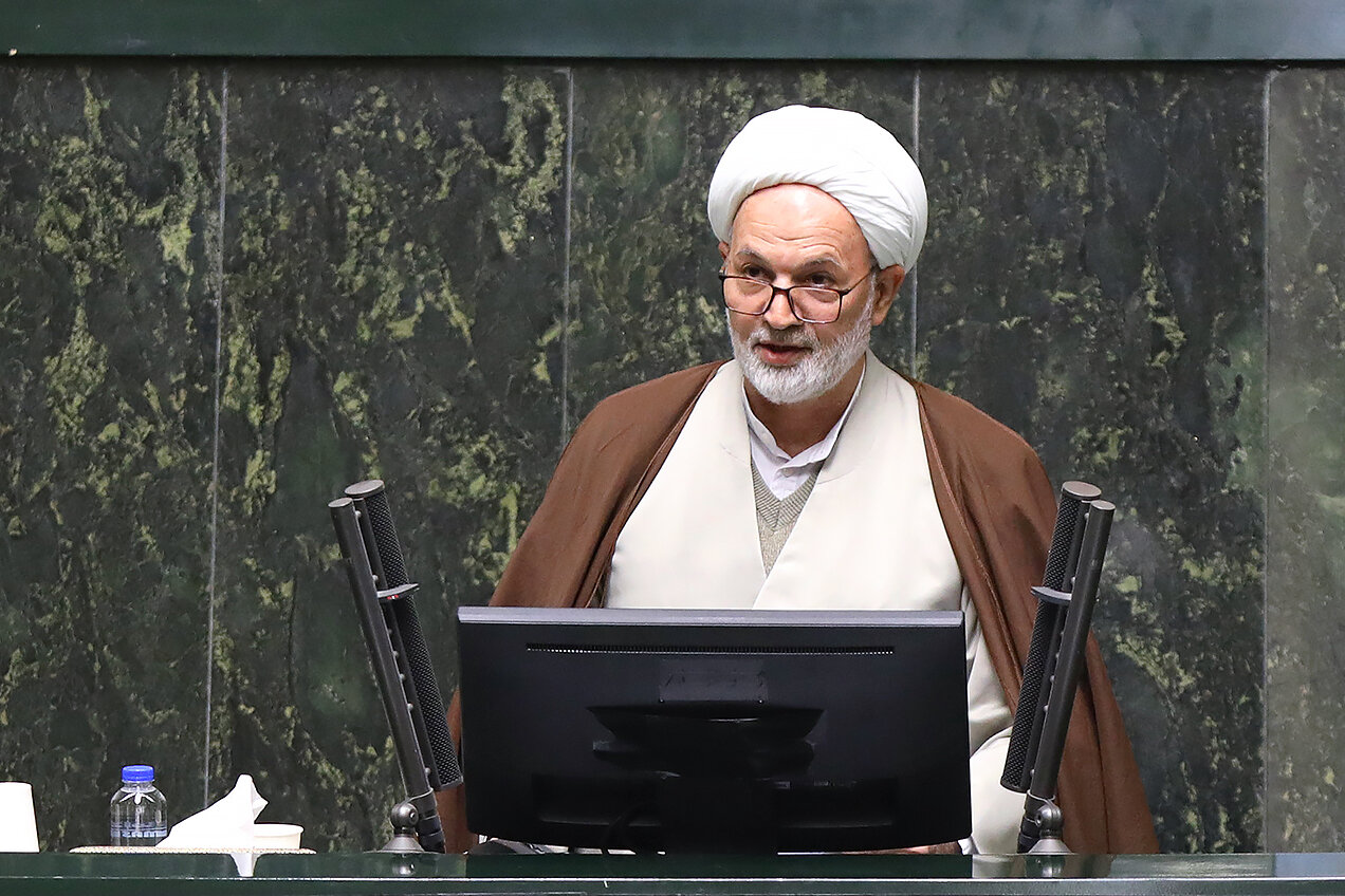 حمله نماینده عضو جبهه پایداری به پزشکیان و قالیباف؛ گناه همه بی‌حجاب‌ها به گردن شما نیز خواهد بود