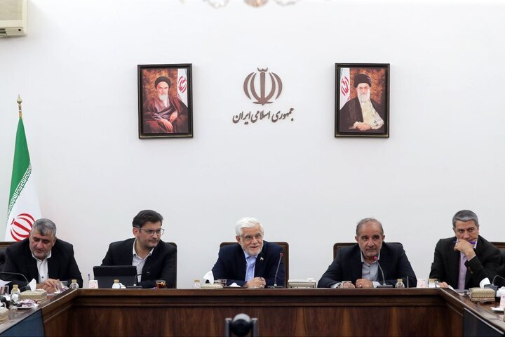 خاطره محمدرضا عارف از مدیرمدرسه ای که مسیر زندگی اش را تغییر داد/ خبر مهم معاون اول پزشکیان درباره تشکیل شبکه نخبگان ایرانی در داخل و خارج کشور