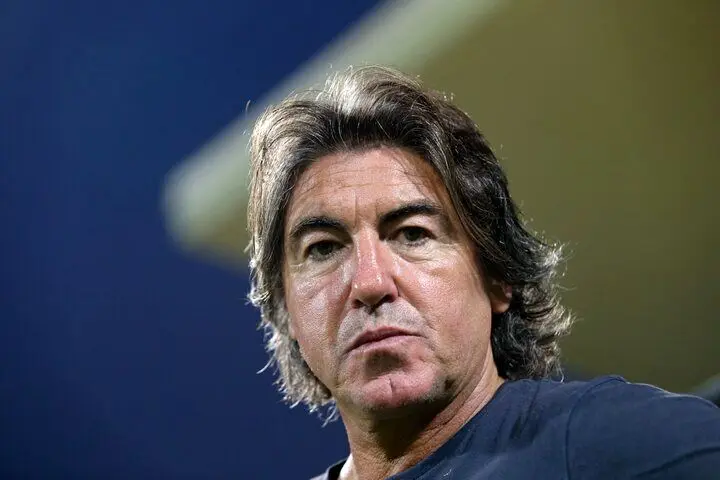 خداحافظی احساسی ساپینتو با هواداران استقلال+فیلم خداحافظی احساسی ساپینتو با هواداران استقلال+فیلم