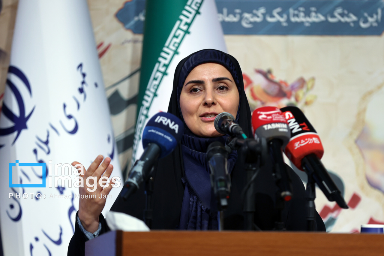 خدمت‌رسانی به مردم نجیب کشورمان افتخار است