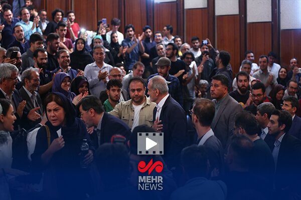 در دیدار رئیس جمهور با دانشجویان چه گذشت؟