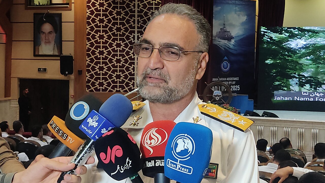 دریادار بمانی: نیروی دریایی نقطه اتکای دیپلماسی دریایی است