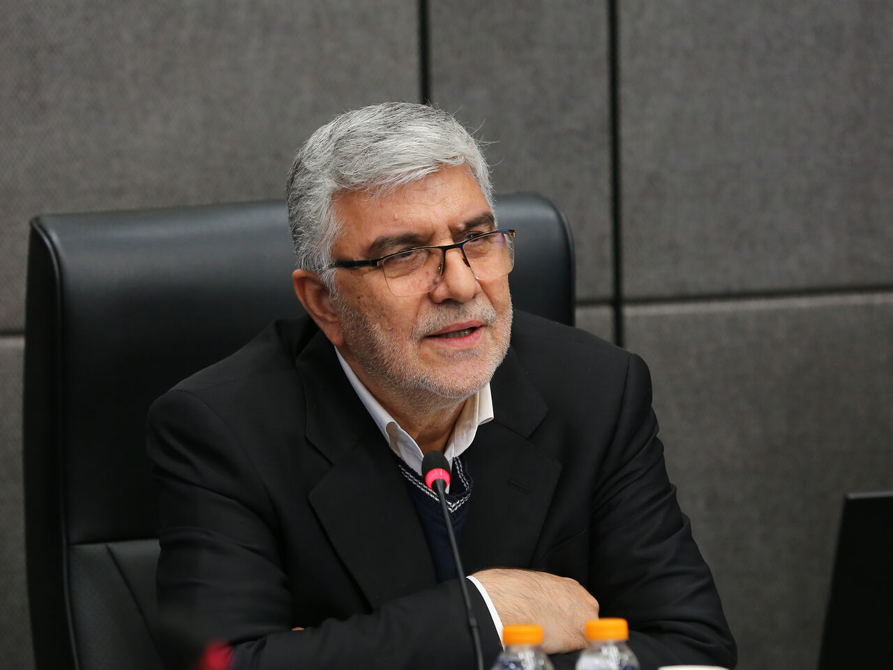 رئیس جدید بنیاد مسکن: از فرصت خدمت رسانی به مردم باید استفاده کرد