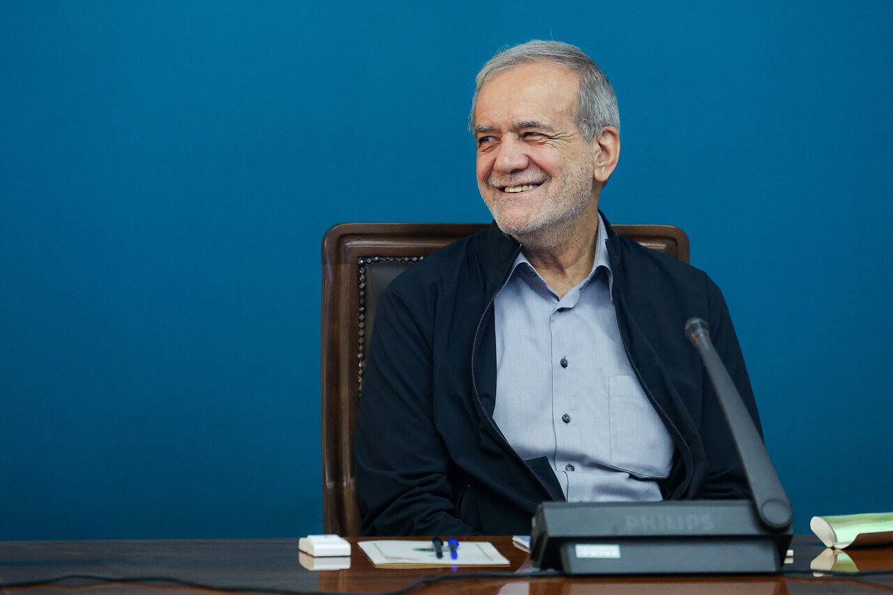 روایت پزشکیان از ماجرای رد درخواست استخدامش در ارومیه؛ سه بار درخواستم رد شد!/متخصص نداشتند اما گفتند نمی خواهیم!