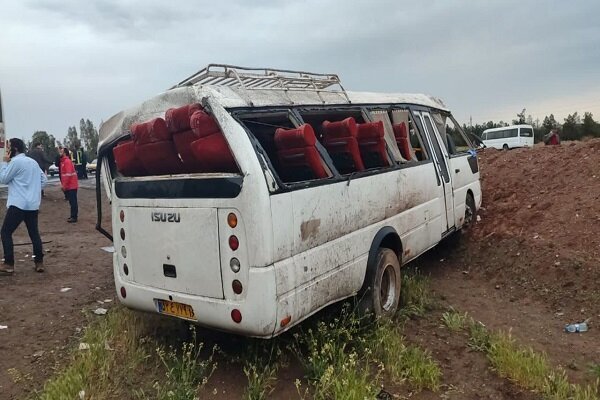 سقوط مرگبار مینی‌بوس به دره