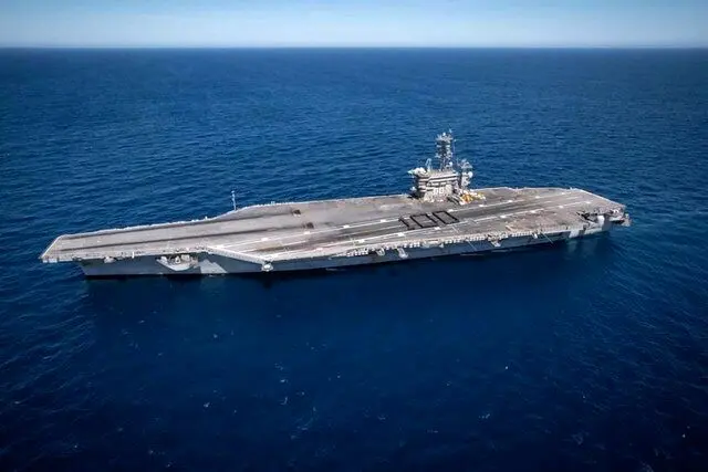 سقوط یک جنگنده و یک بالگرد آمریکا