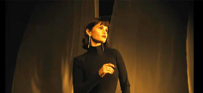 سلنا گومز زیر تیغ نقدها؛ ظاهر جدید یا فاجعه زیبایی؟