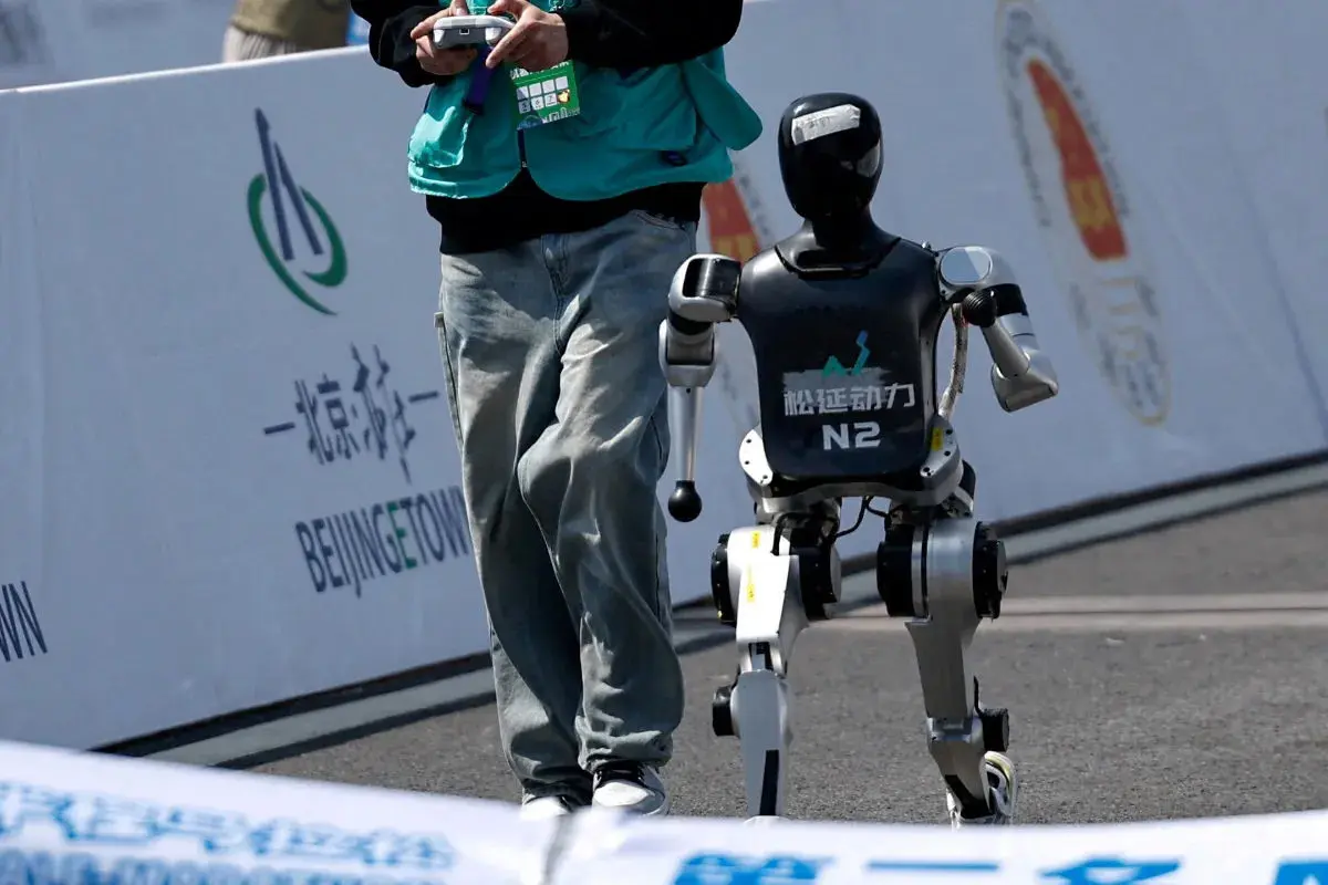 شگفتی دنیای فناوری؛ ربات انسان‌نما با قیمت یک گوشی پرچمدار وارد بازار شد