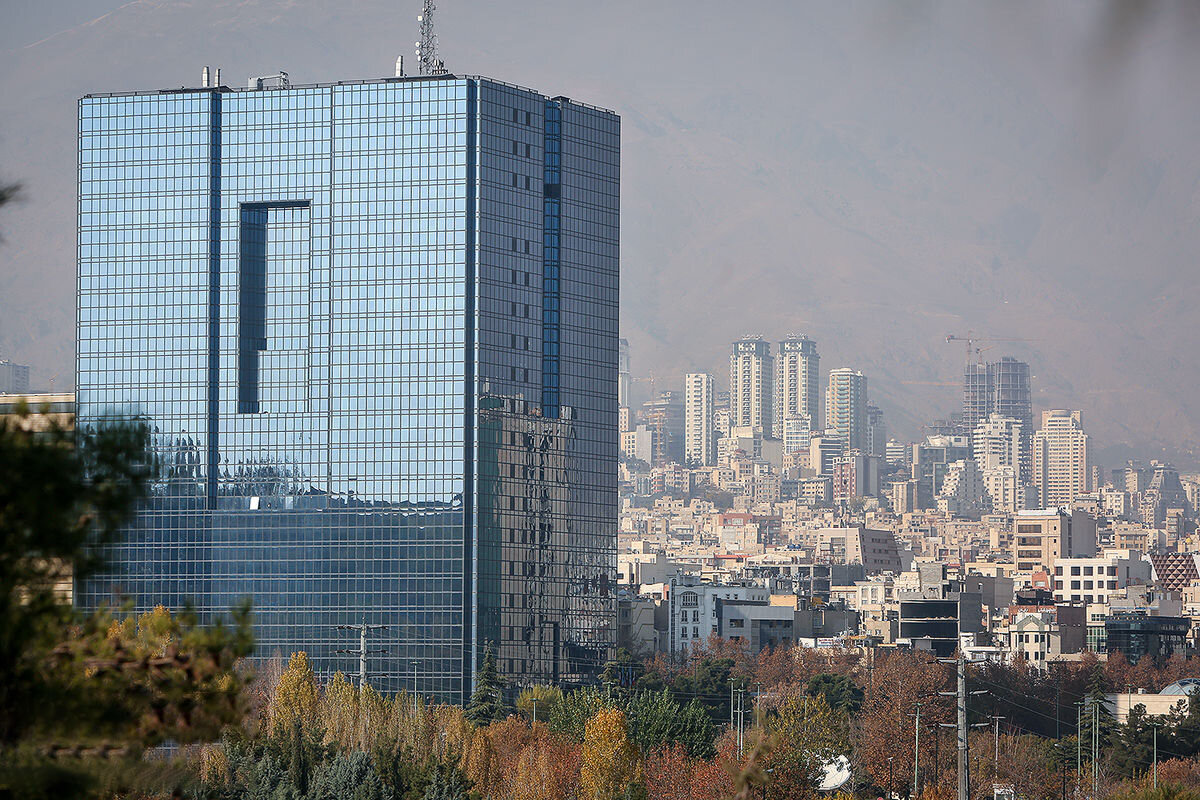 بانک مرکزی بدنبال انحلال بانکهای دی،سرمایه،ایران زمین و سپه؟ بانک مرکزی بدنبال انحلال بانکهای دی،سرمایه،ایران زمین و سپه؟