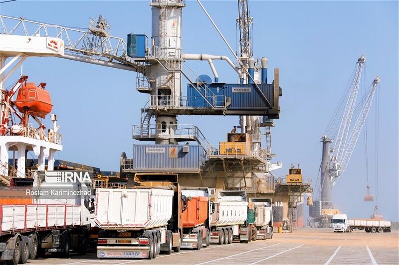 ظرفیت ذخیره‌سازی کالاهای اساسی در بندر چابهار ۵۰ درصد افزایش می‌یابد