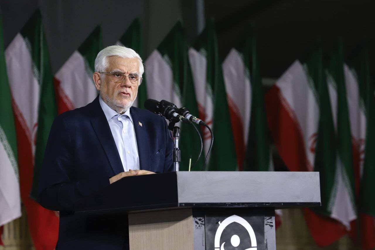 عارف: اثرات مخرب فرهنگی و اجتماعی قاچاق کالا کمتر از آثار اقتصادی نیست