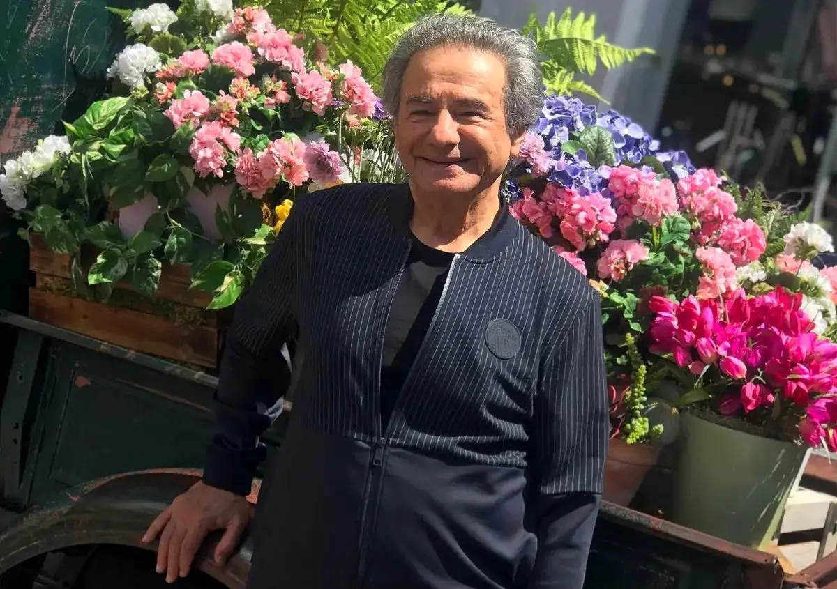 عارف و همسرش در جشن عروسی محمدعلی فردین عارف و همسرش در جشن عروسی محمدعلی فردین