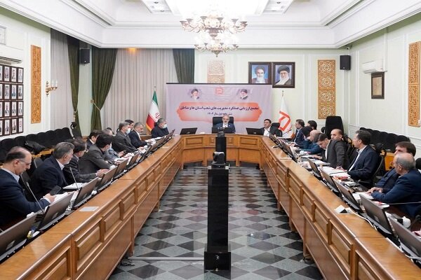 عبور از تنگناهای اقتصادی با بهره‌برداری مناسب از ظرفیت‌ها