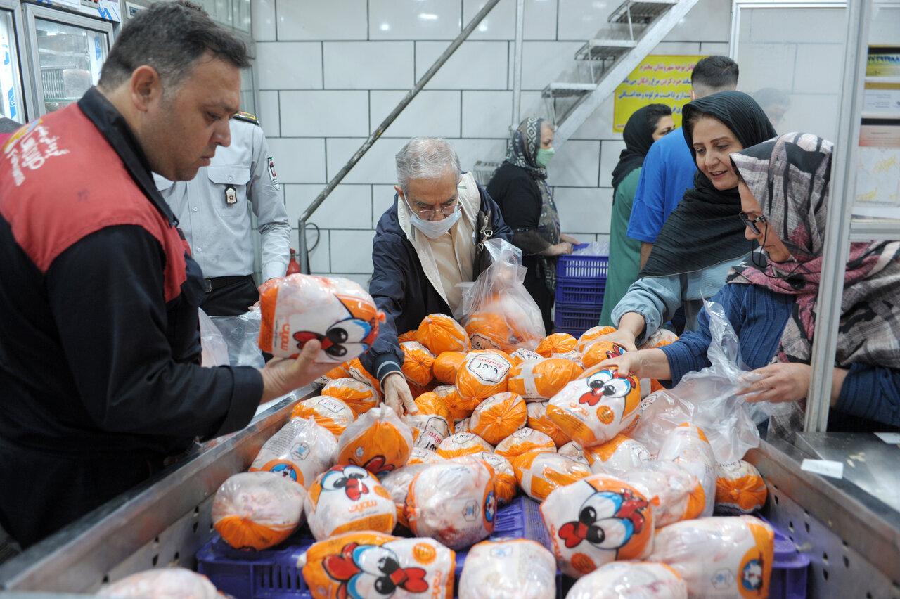 علت گرانی مرغ اعلام شد/ مرغ زنده بع این قیمت رسید