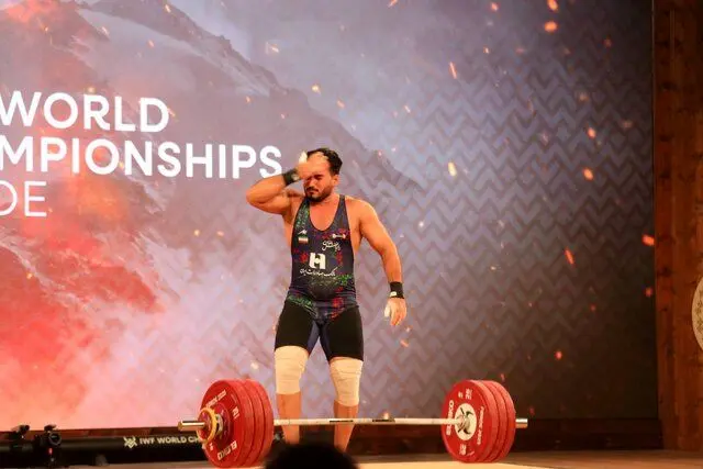 علیرضا نصیری از اوت شدن نجات پیدا کرد/ رکورد وزنه برداری جهان شکست