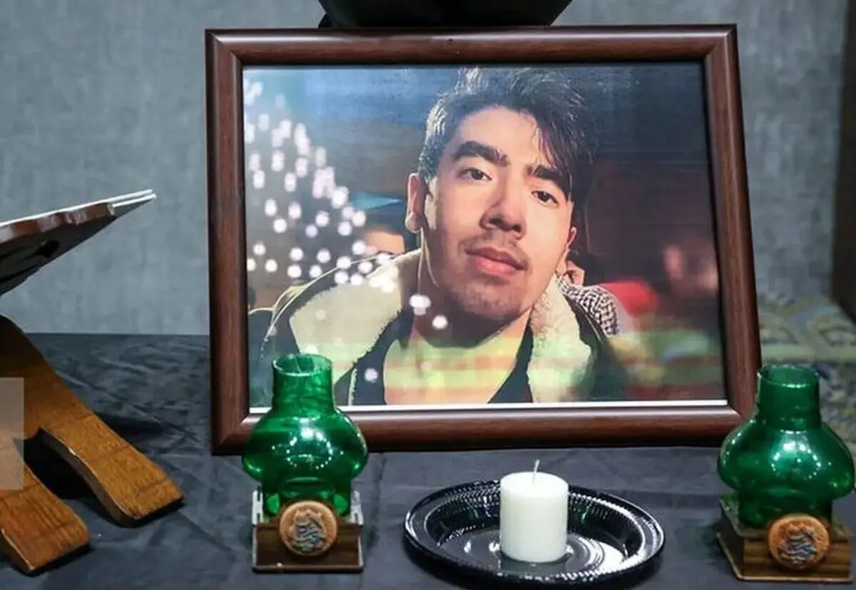 قدردانی پزشکیان از خانواده امیرمحمد خالقی در پی در گذشت از قصاص قاتل او قدردانی پزشکیان از خانواده امیرمحمد خالقی در پی در گذشت از قصاص قاتل او