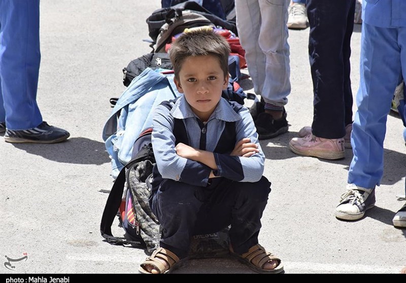 مخاطرات حذف دانش‌آموزان اتباع مجاز از سیستم آموزشی کشور – تسنیم