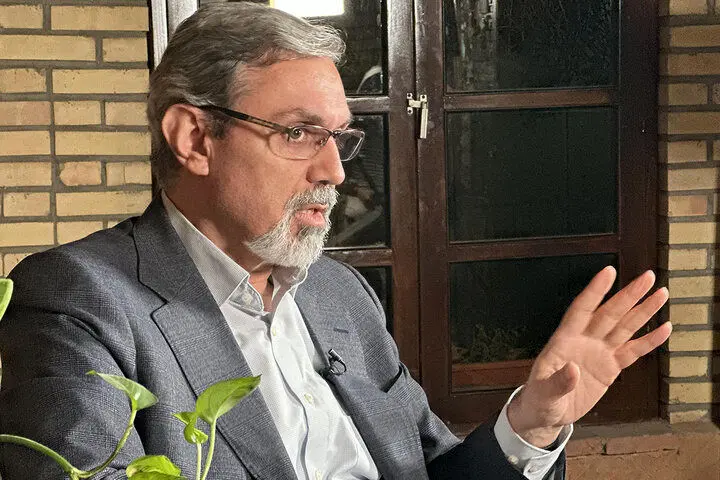 مخالفت جدی وزارت بهداشت با آموزش پزشکی در مؤسسات خصوصی