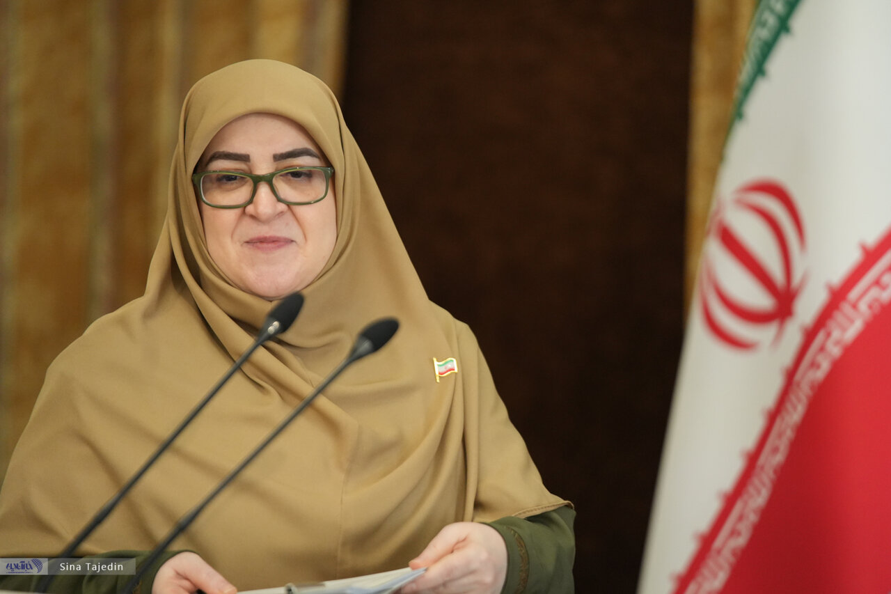 تذکر عارف به وزیران دولت بعد از انتقادات اخیر/ مهاجرانی: وضعیت گردشگری بعد از جنگ ۱۲ روزه بسیار بد شد/ گزارش عراقچی به دولت درباره پایان قطعنامه ۲۲۳۱