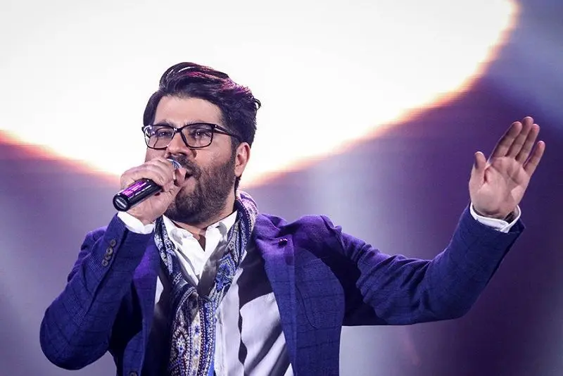 نام واقعی حامد همایون خواننده معروف بالاخره فاش شد/ویدیو نام واقعی حامد همایون خواننده معروف بالاخره فاش شد/ویدیو