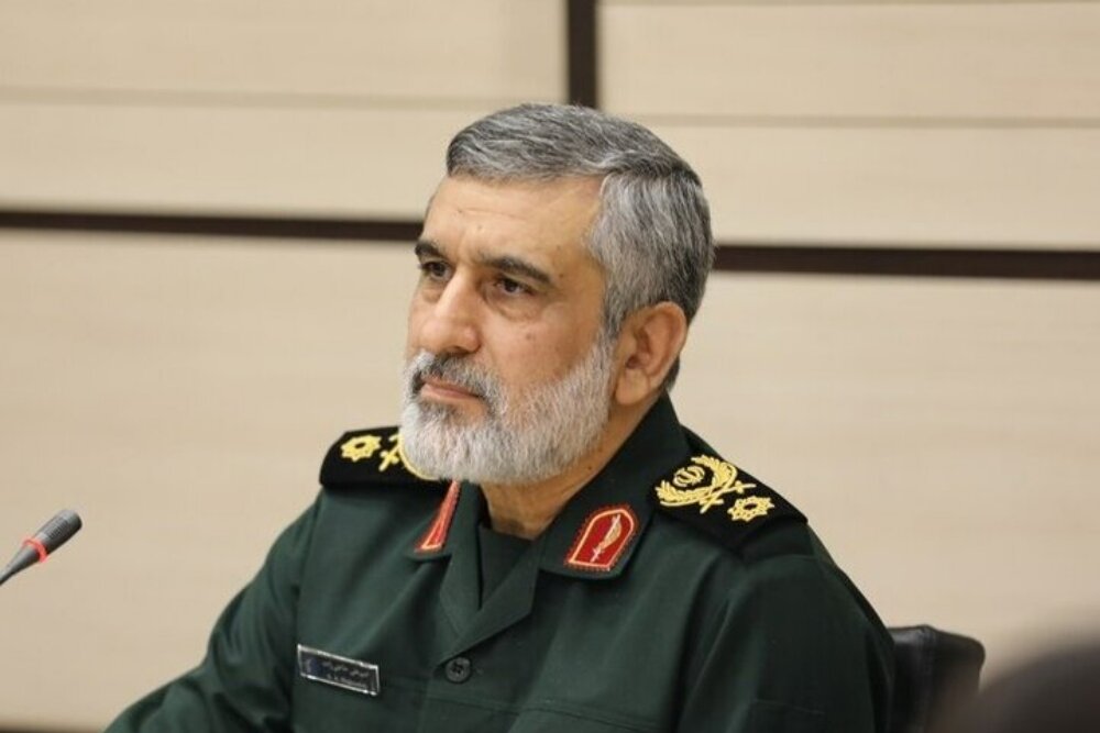 ناگفته های شهید سردار حاجی‌زاده درباره مذاکرات / هدف غربی ها از مذاکرات هسته ای با ایران چه بود؟