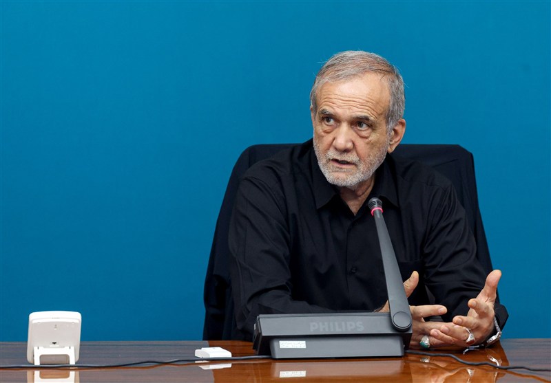 نشست ارائه گزارش کارگروه‌های تخصصی رفع مشکلات فعالان اقتصادی با پزشکیان – تسنیم