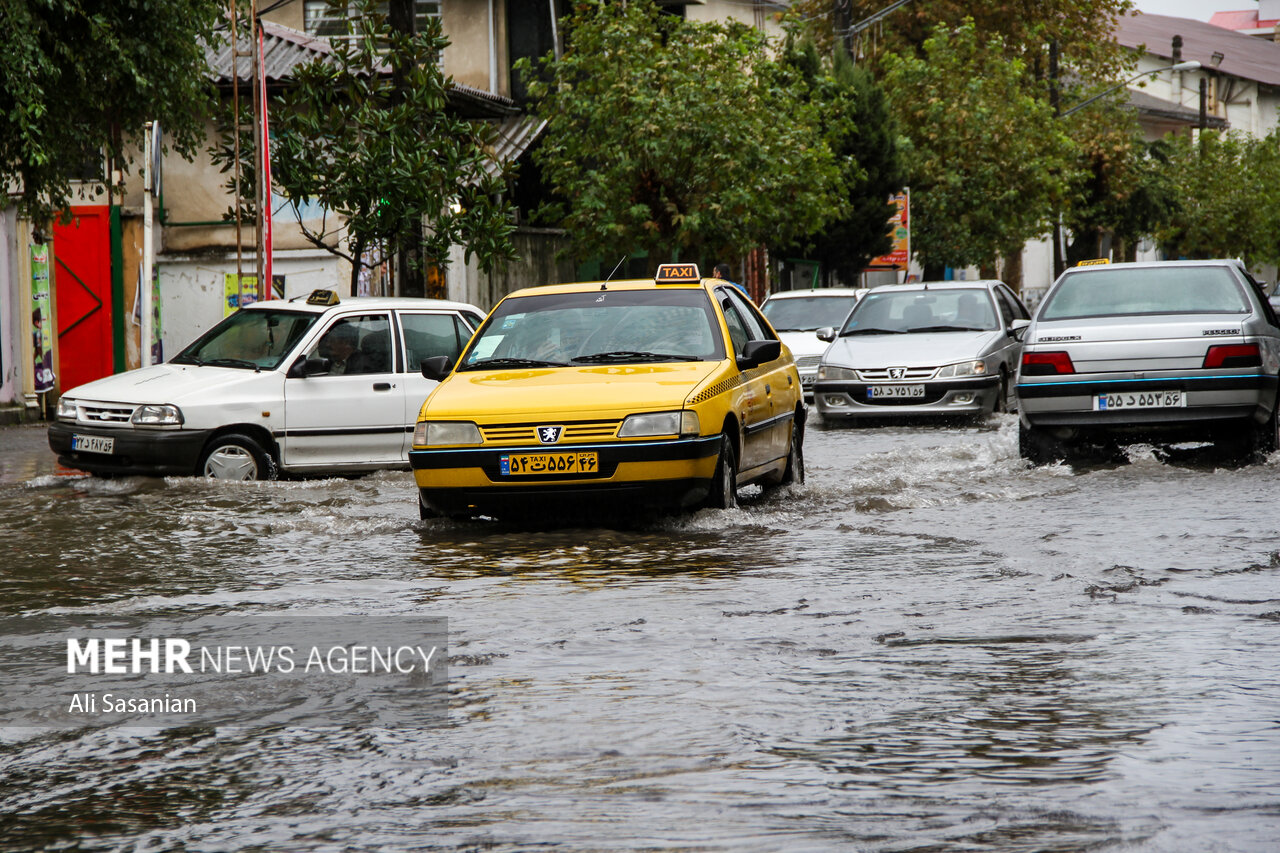 هشدار نارنجی درپی بارش‌های شدید گیلان؛ احتمال وقوع سیلاب و رانش زمین