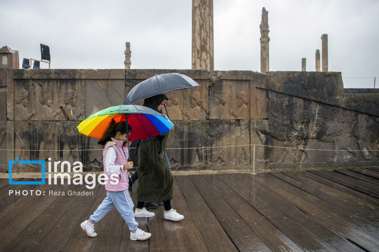 وزش باد شدید در شمال غربی کشور/ بارش در سواحل شمالی