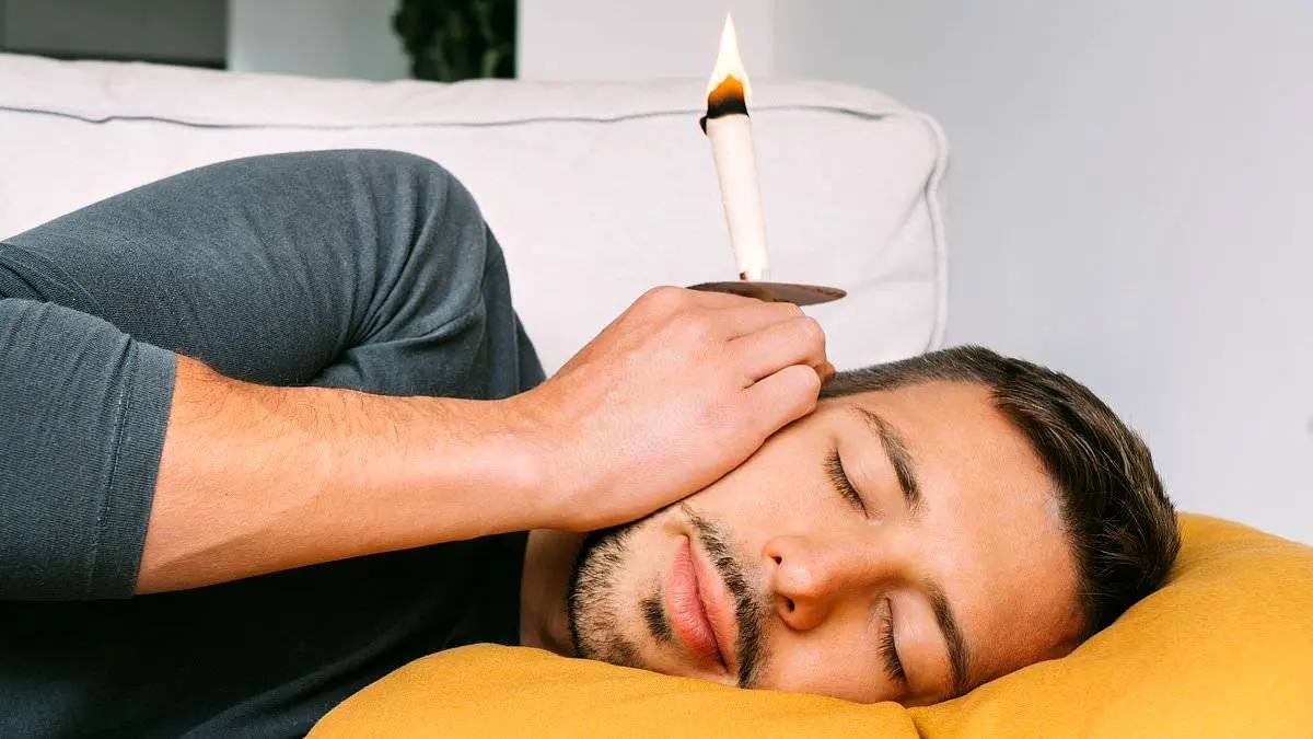 وزوز گوش؛ درمان‌های مؤثر و باورهای خطرناک